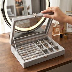 Closed view of velvet jewellery organizer box