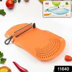 Apex Cut 'n' Wash board showing knife & draining function