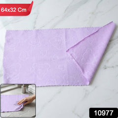 Soft microfiber cleaning towel for kitchen and bathroom