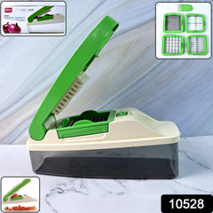 Master chopper for fruits and vegetables with ergonomic handle