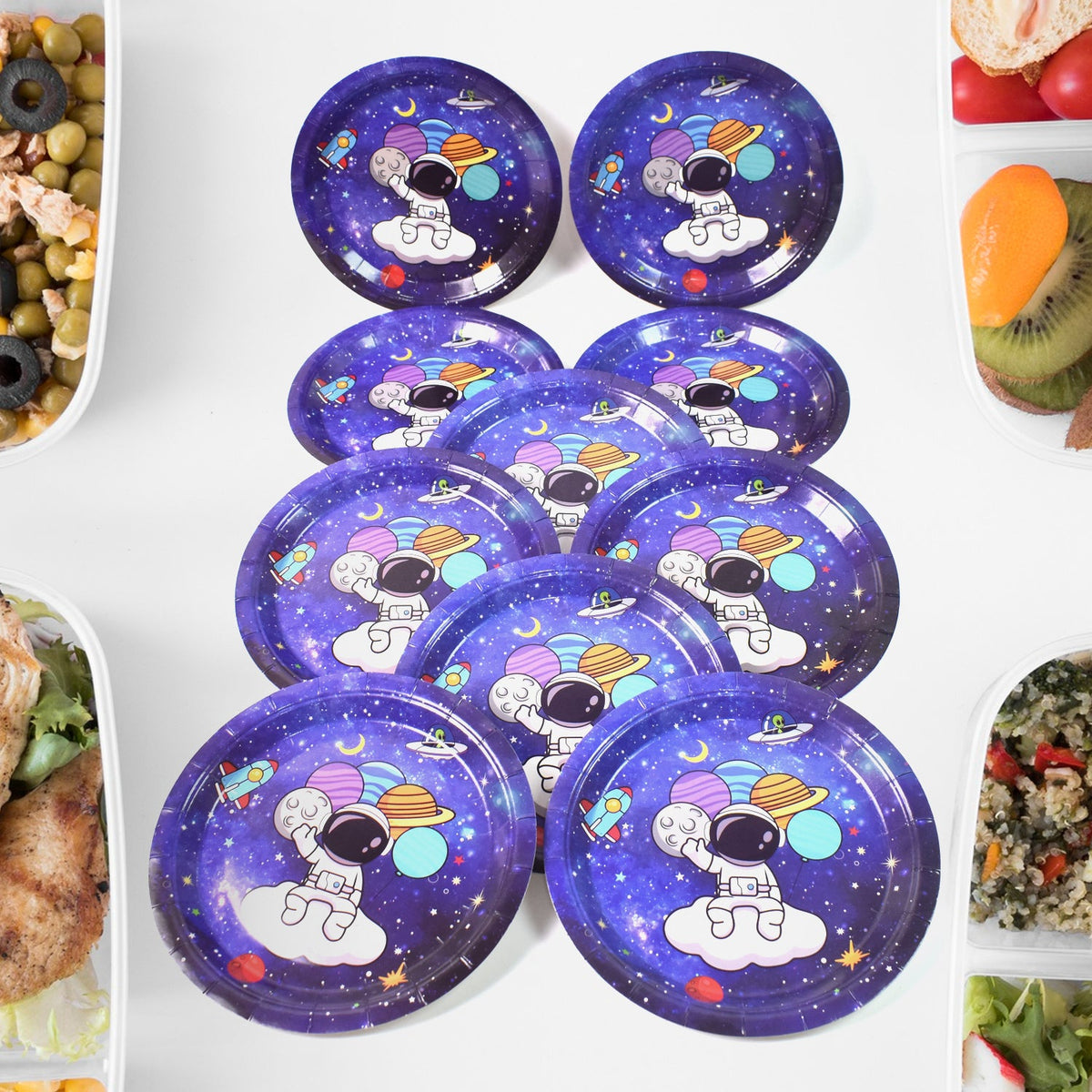 Disposable round paper plates with birthday designs
