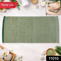 Soft cotton cloth bath towel neatly folded