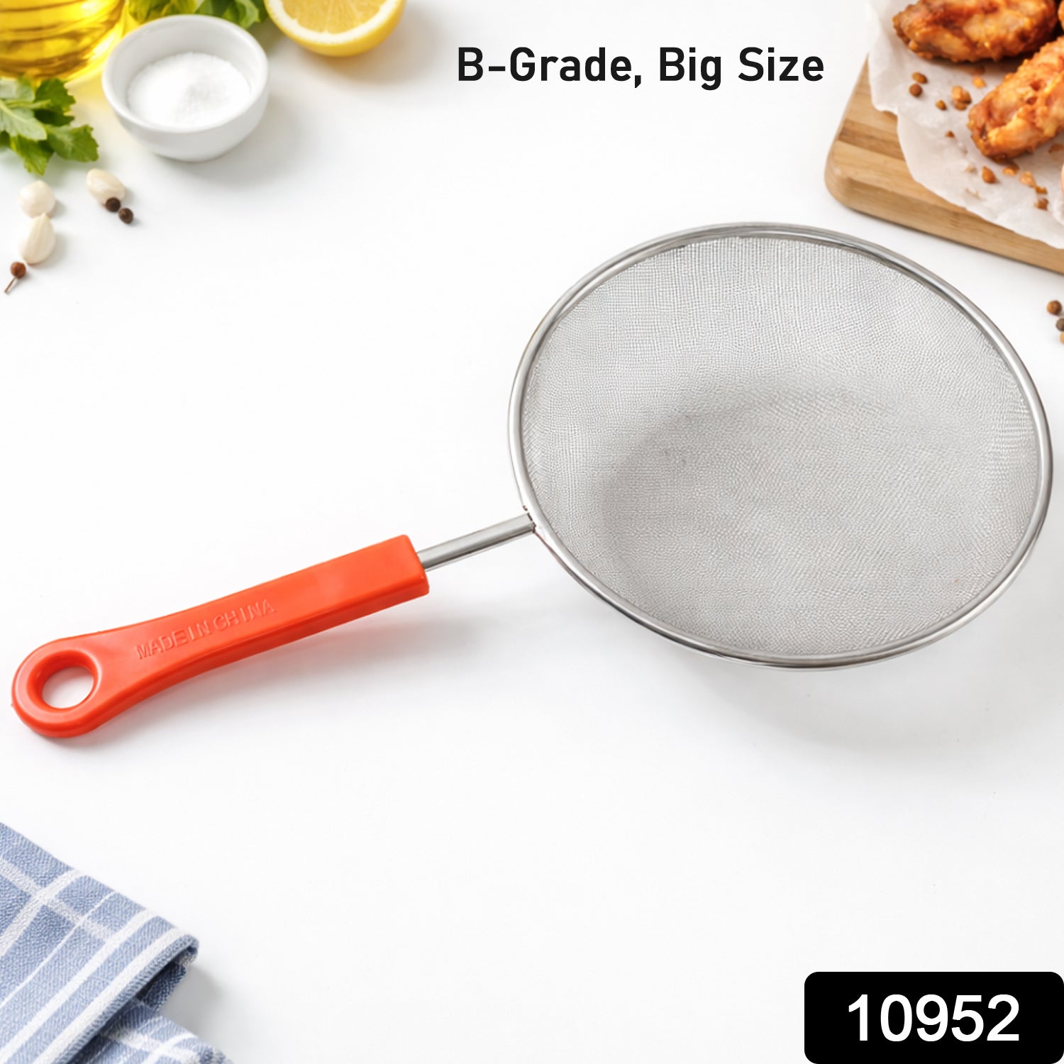Kitchen strainer with sturdy handle