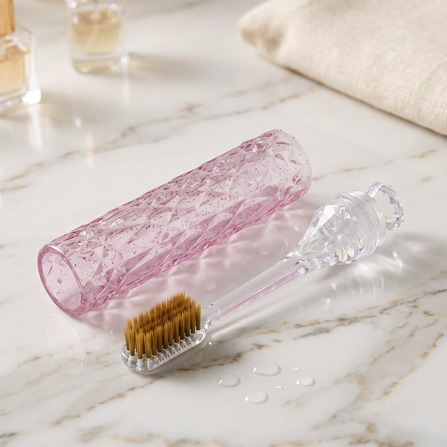 Toothbrush and cylindrical protective case