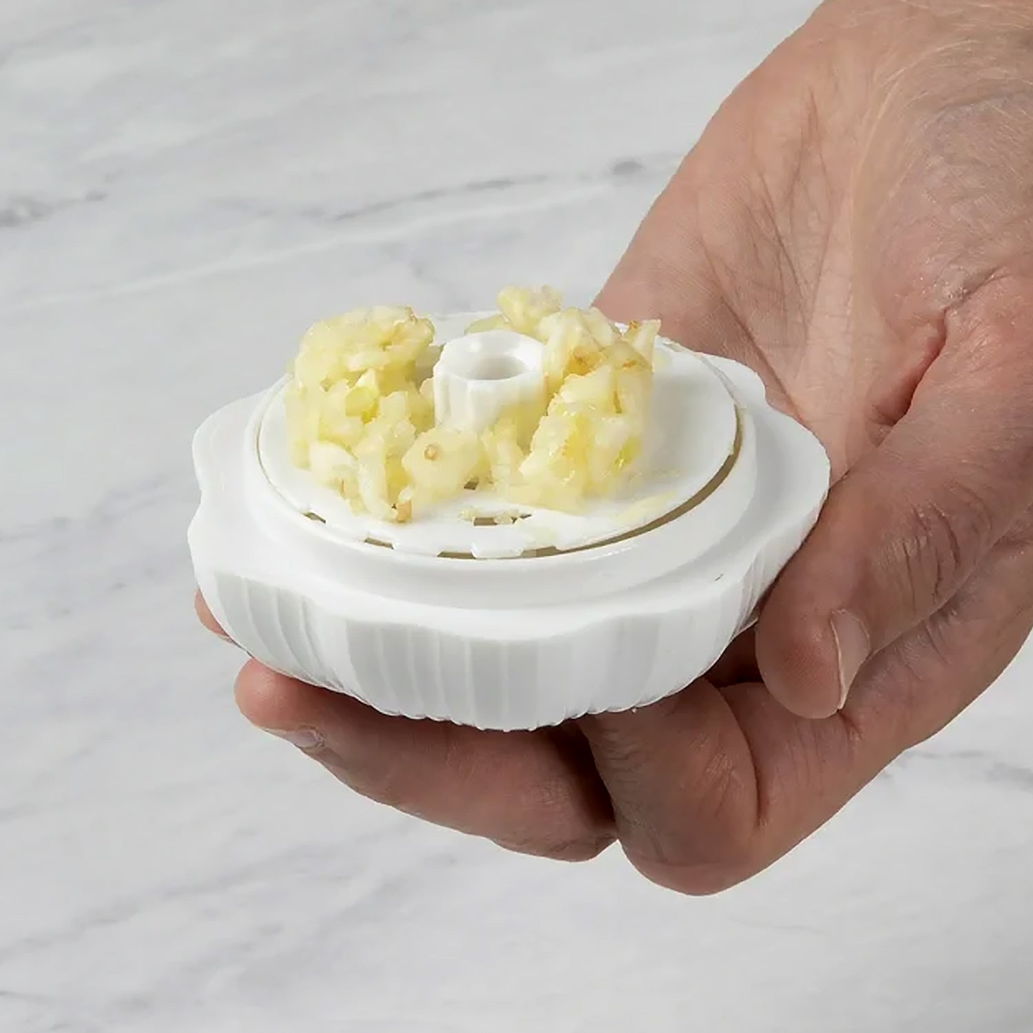 Garlic Press Sharpener Device â€“ Portable Manual Ginger, Chili & Garlic Crusher, Masher, Chopper & Grinder for Kitchen Use