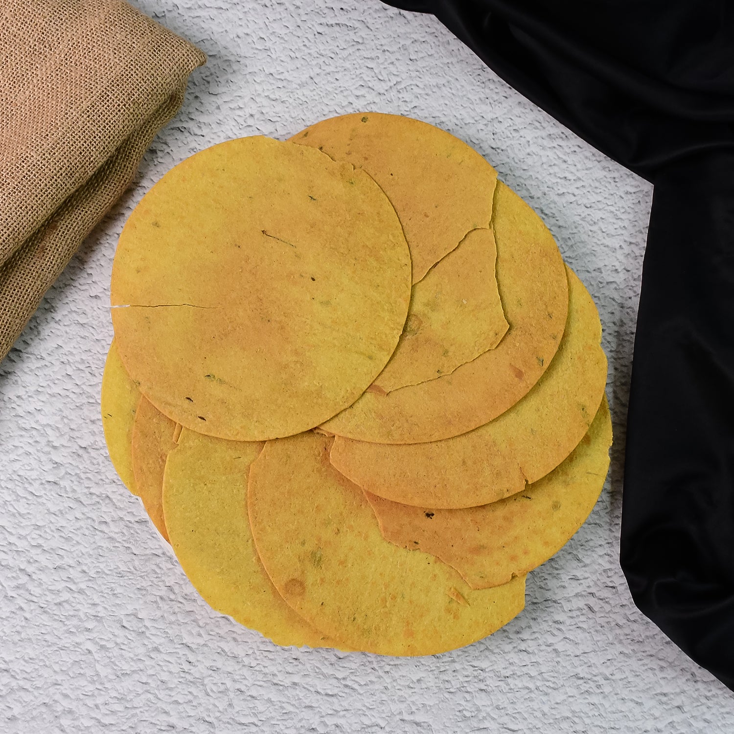 Front view of Maniarr's Chatpata Bajri Khakhra 180g pack.