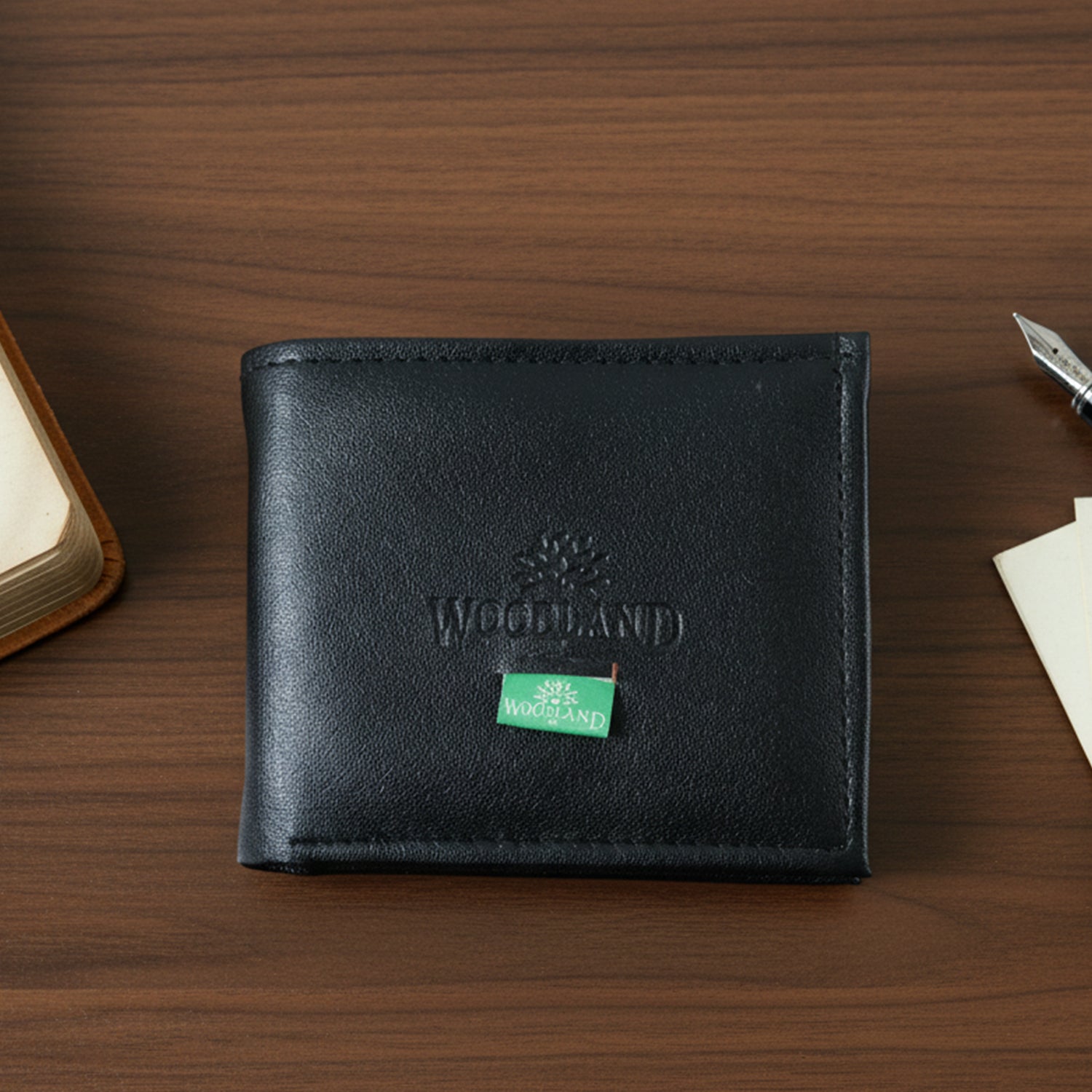 Classic gents bi-fold wallet front view