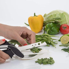 Close-up of the clever cutter's stainless steel blade and built-in cutting board.