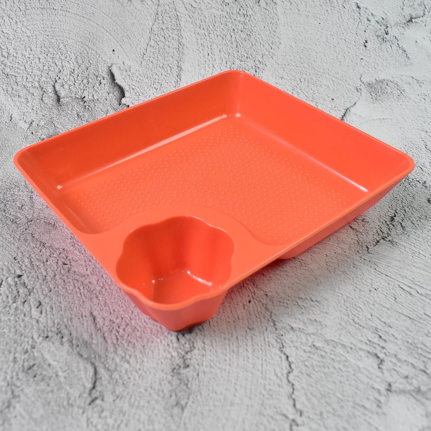 Plastic Plates with Dipping Saucer & Round Dip Part (1 Pc / 18Ã—16 Cm / 1 Pc)