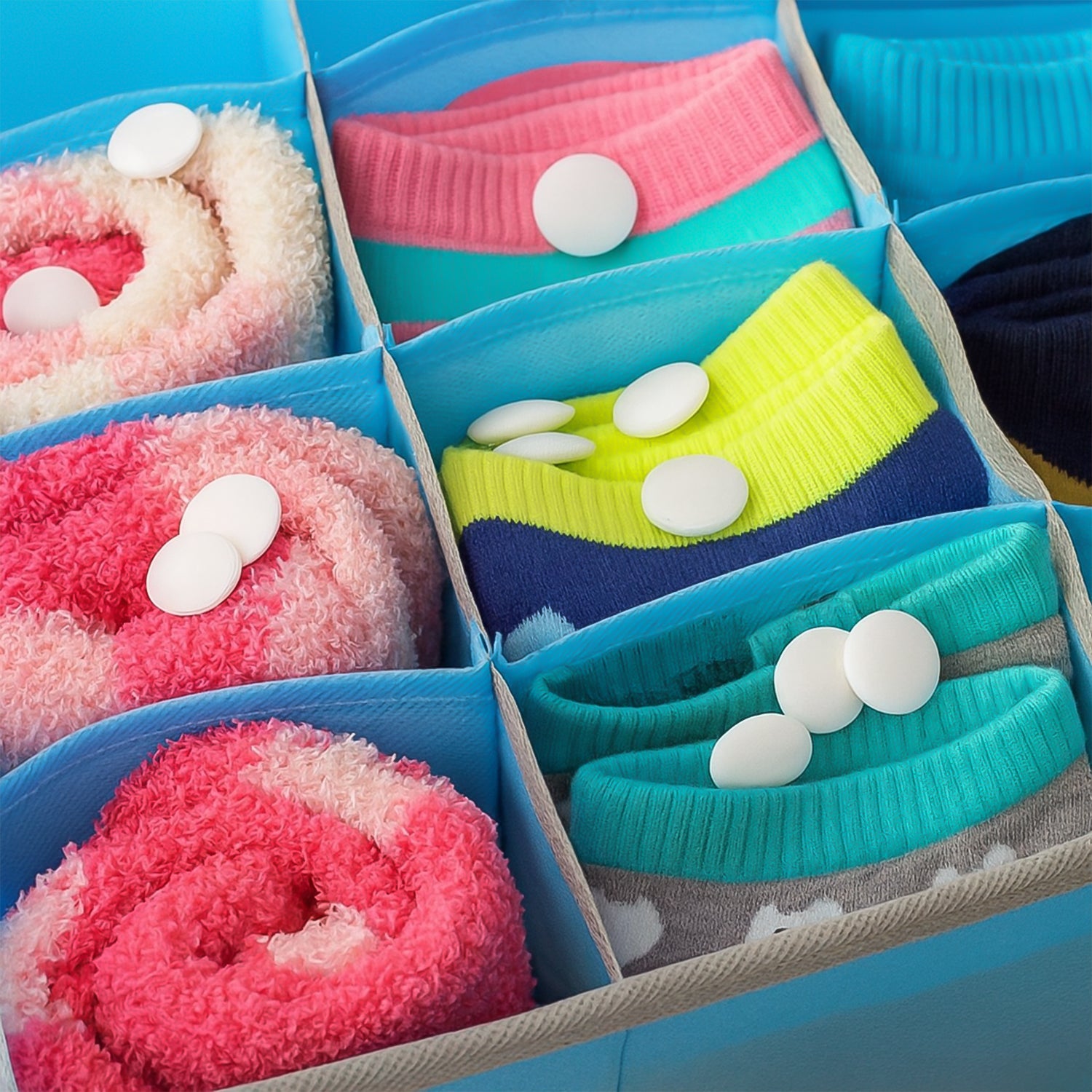 Premium Naphthalene Mothballs & Cupboard Deodorizer Tablets (1 Packet / 20 Gm)