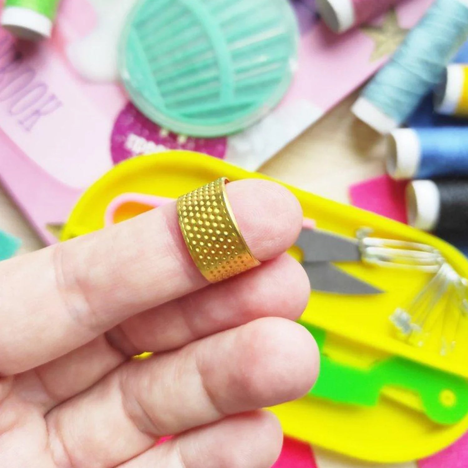 High-quality thread trimmer in tailoring kit