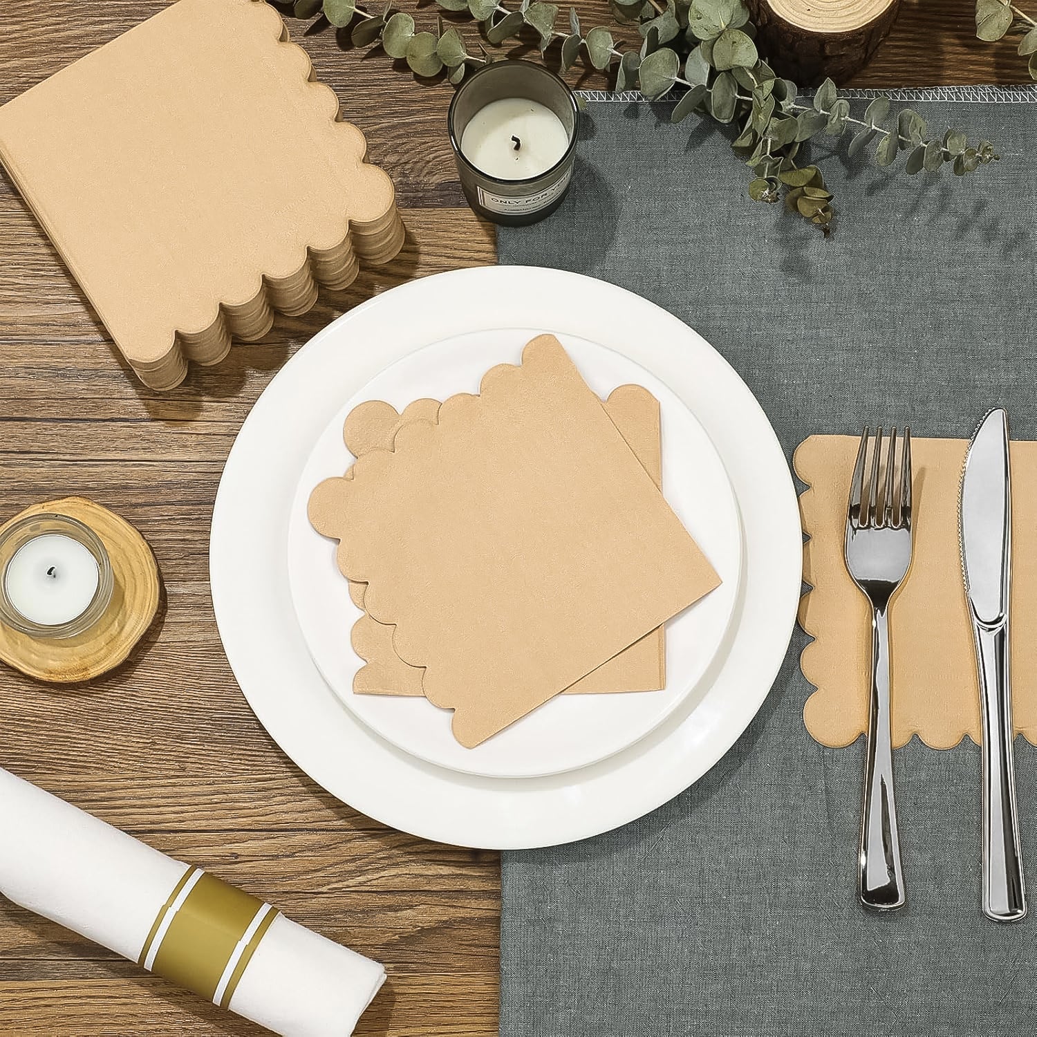 Decorative Scalloped Edge Tissue Napkins