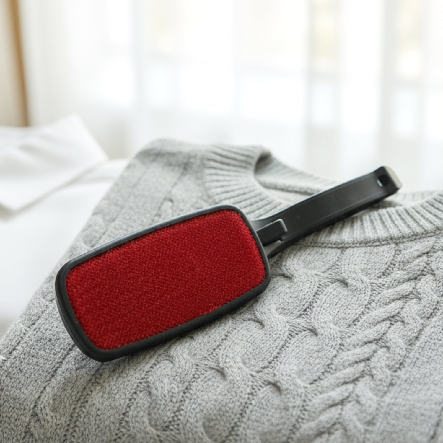 Reusable Double-Sided Clothes Lint Remover Brush (1 Pc)