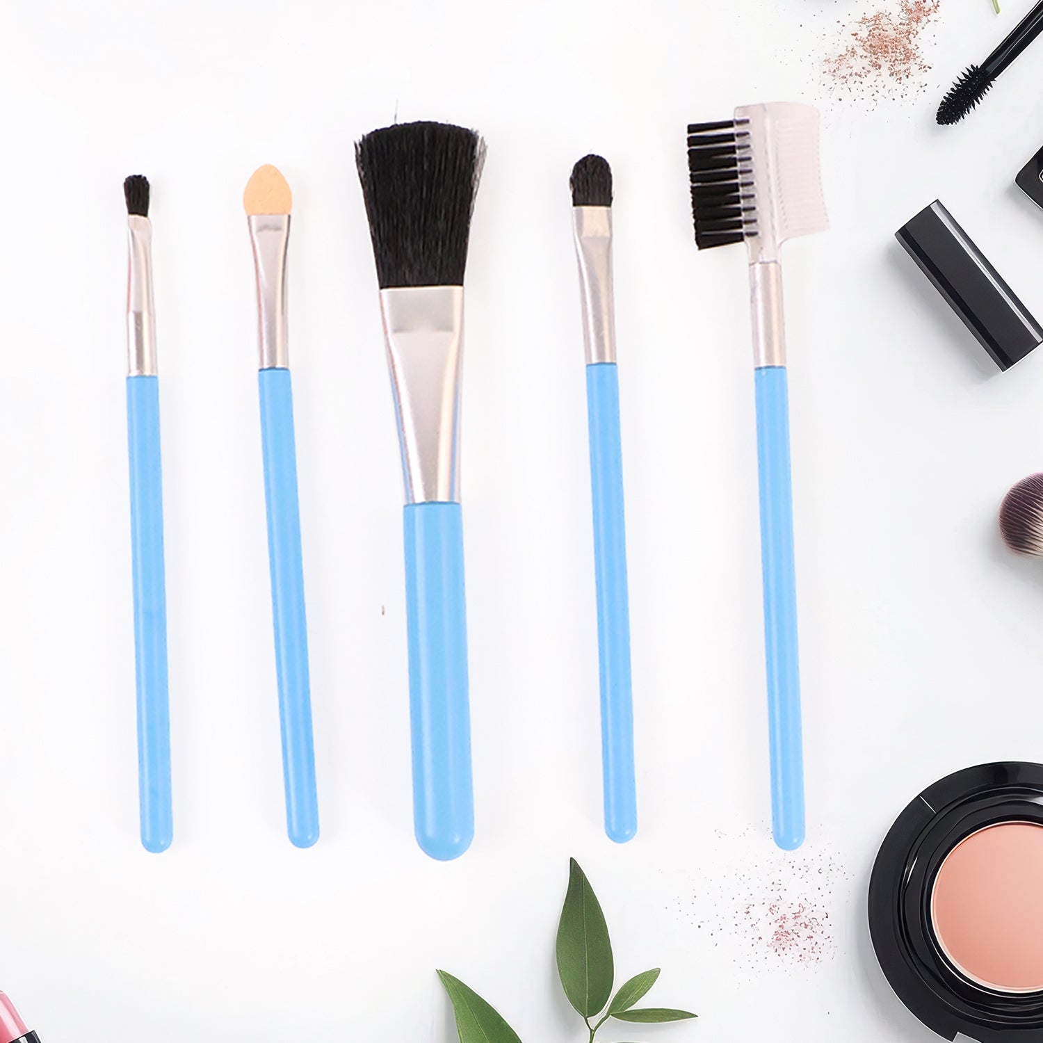 Compact and portable 5-piece makeup brush kit
