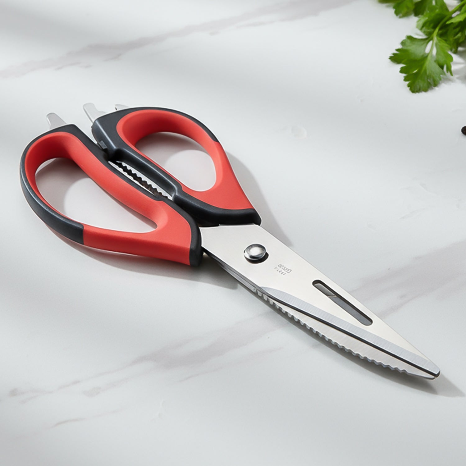Ergonomic handle of Kitchen Scissors detail