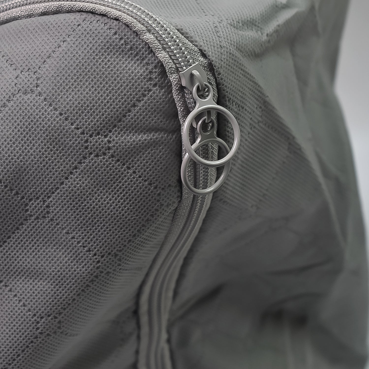 Multi-Purpose Large Capacity Bag with Zip Closure (55Ã—35 CM / 1 Pc)