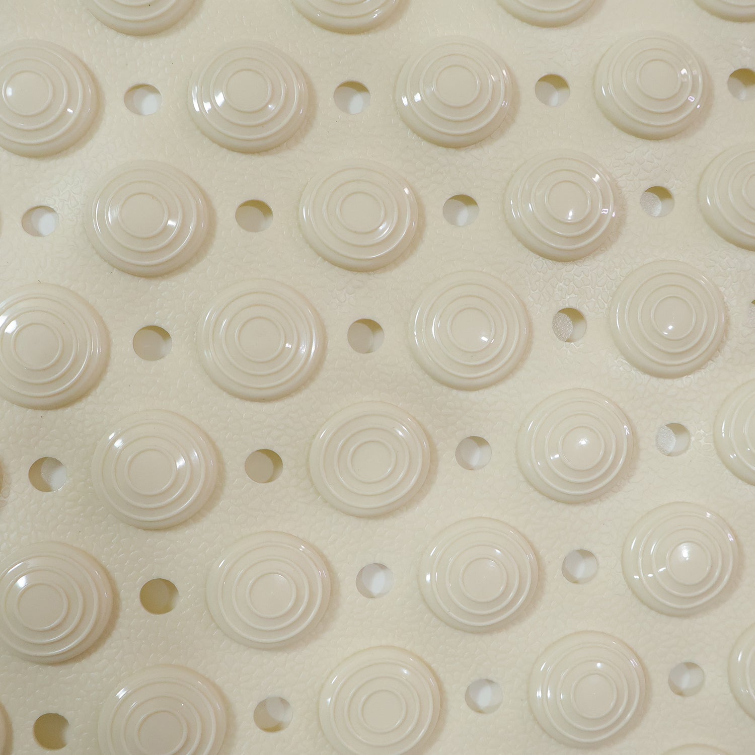 Flexible anti-slip bath mat foldable design