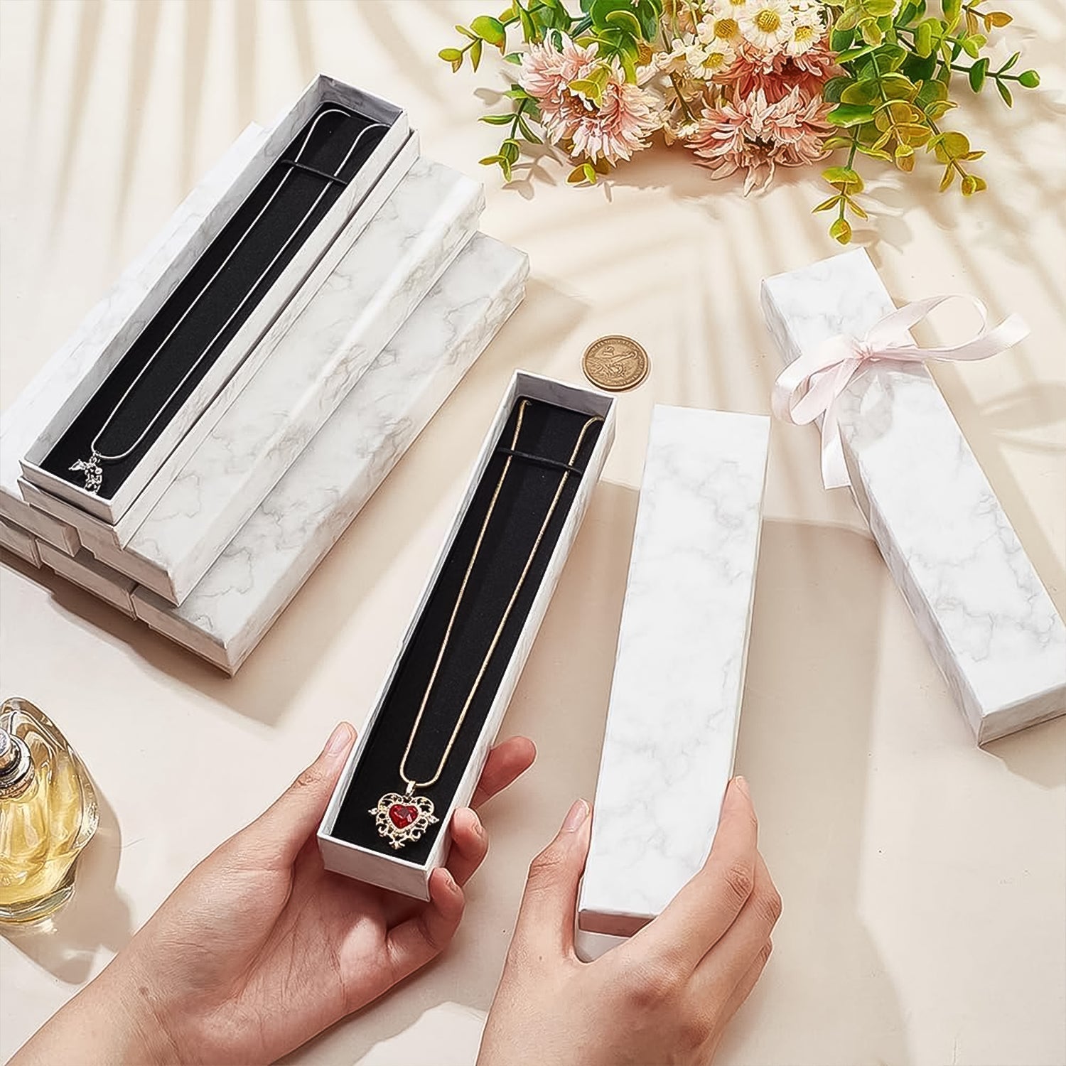 Empty marble finish jewelry gift box side view 21x5cm