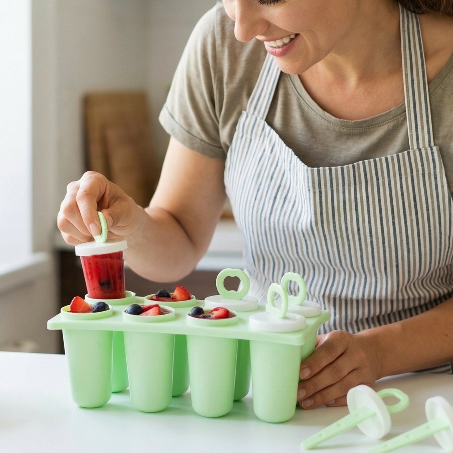 Prexo Plastic Ice Cream Popsicle Maker (8 Pc Set)