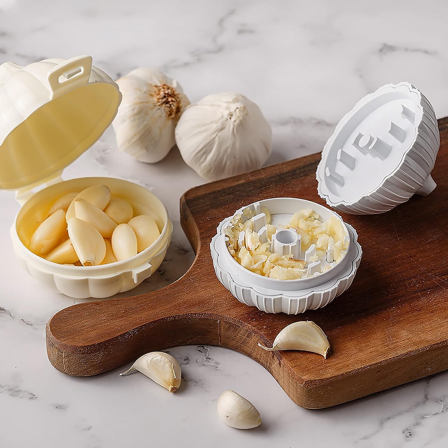 Garlic Press Sharpener Device â€“ Portable Manual Ginger, Chili & Garlic Crusher, Masher, Chopper & Grinder for Kitchen Use