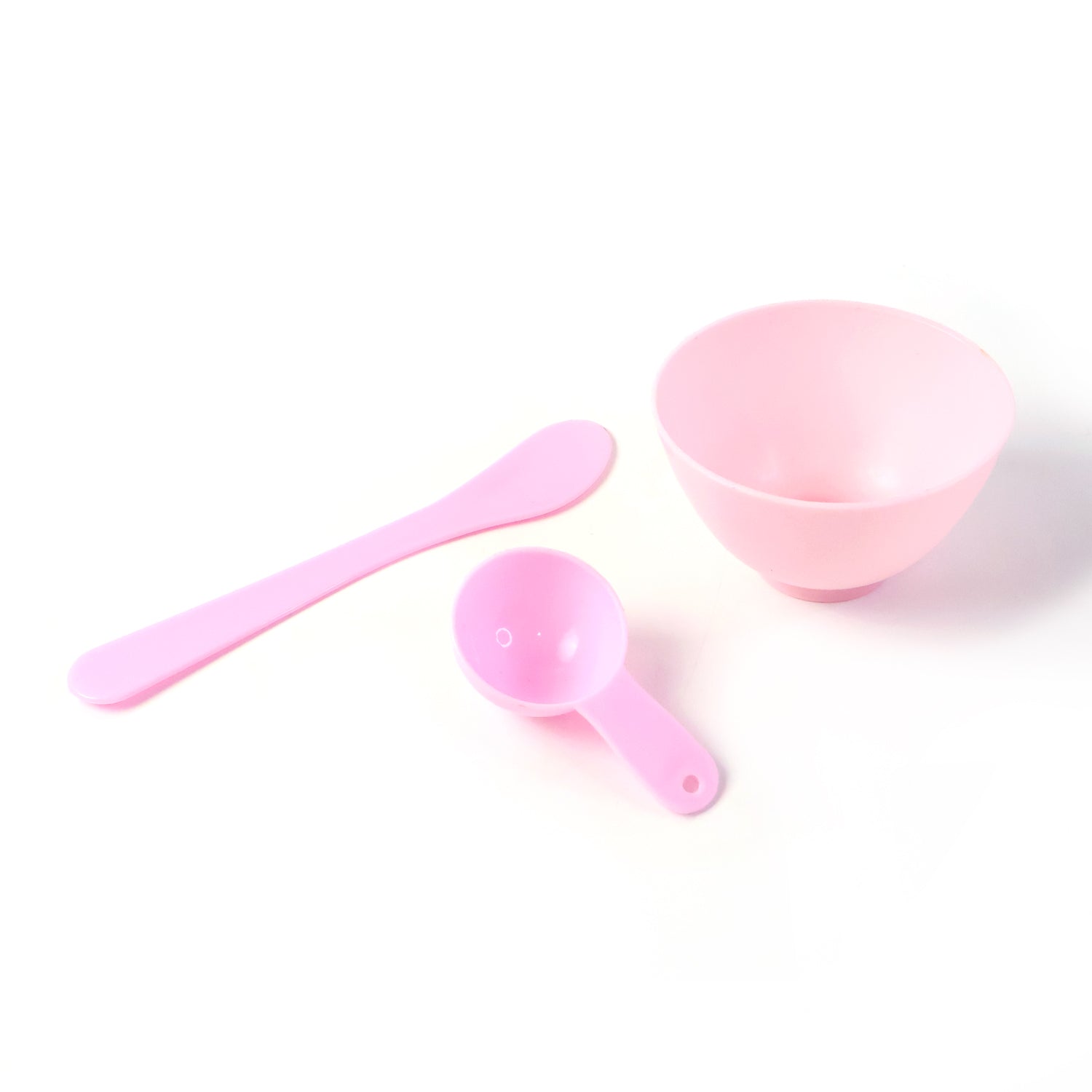 Close-up of facial mask mixing accessories