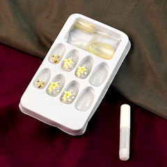 Sparkling Floral Design on Press-On Nail Tips