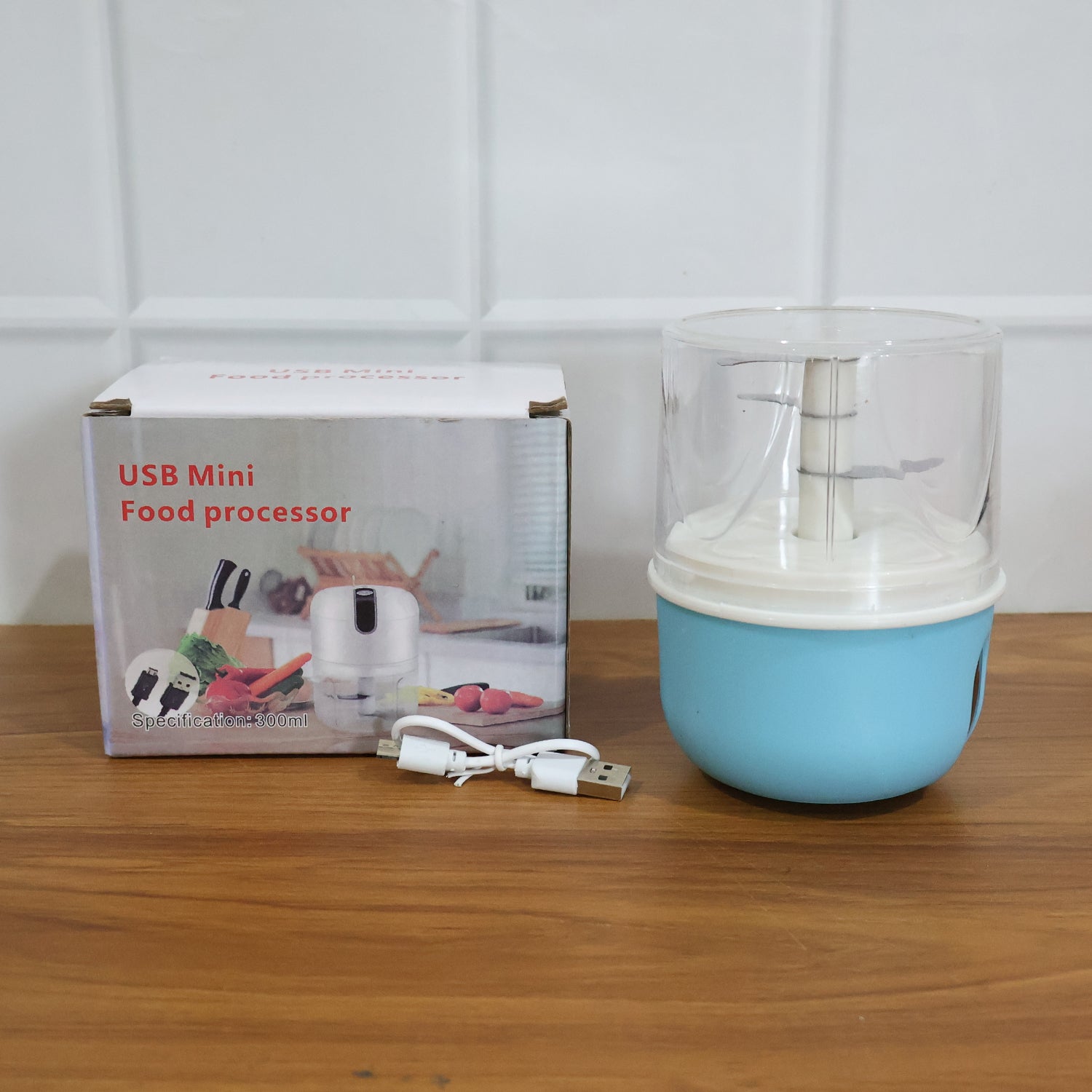 Mini electric garlic chopper compact design