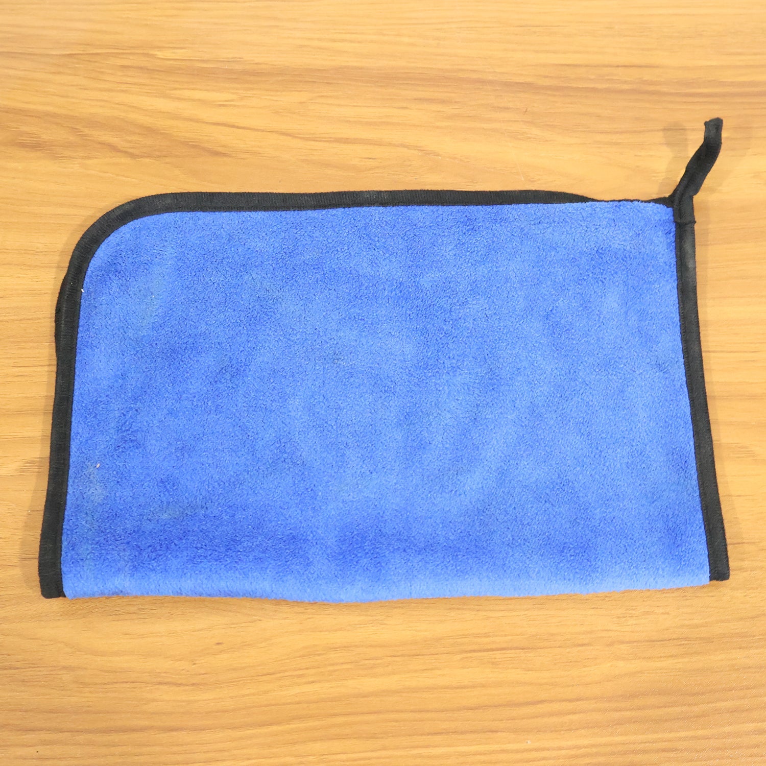 DeoDap Premium Microfiber Cleaning Cloth Towel - fabric close-up view