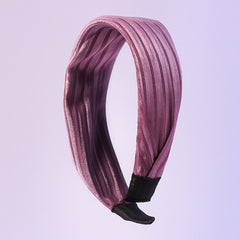 Women's ribbed knot hairband in dark color on a white background