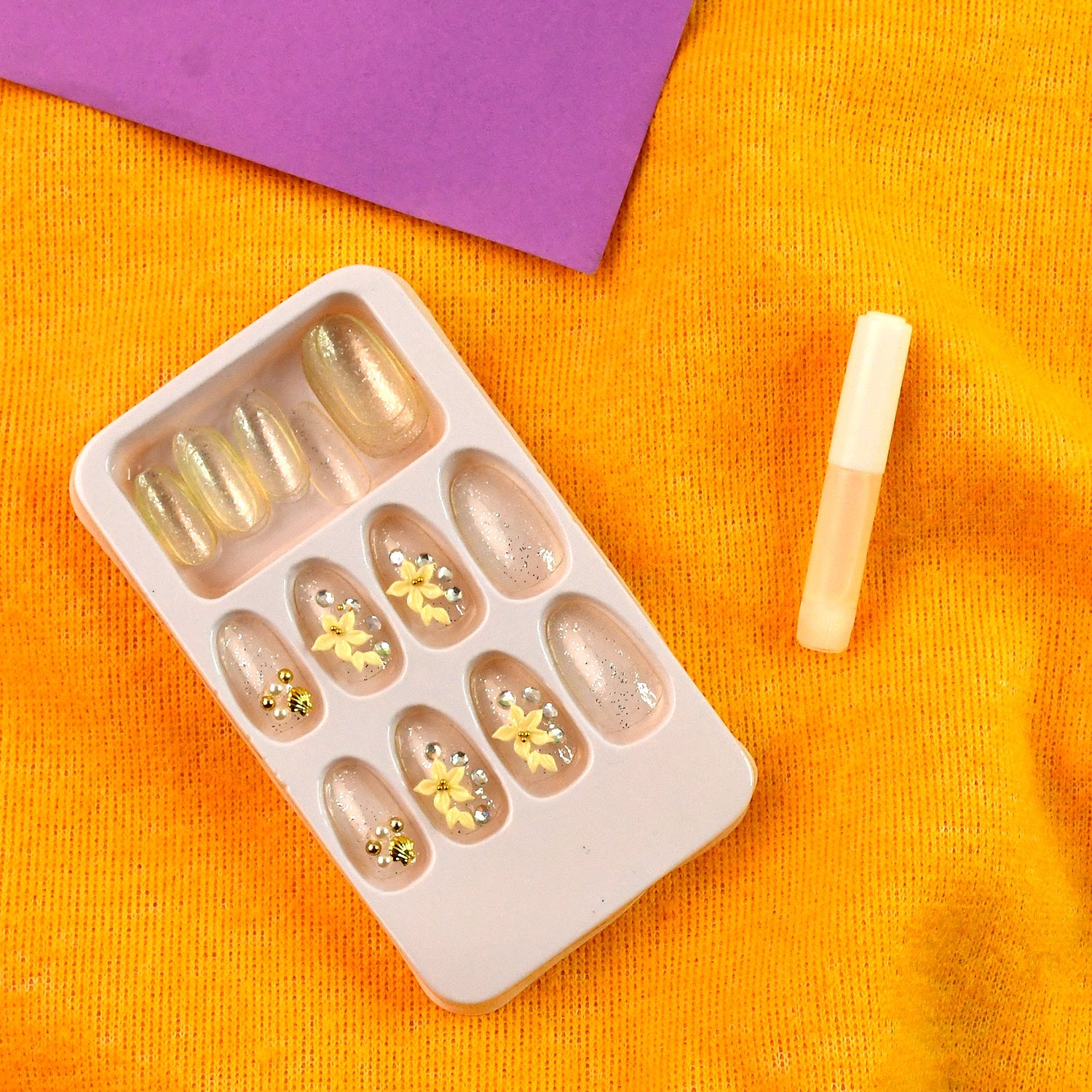 Chic 3D Floral Glitter Artificial Nail Tips Set