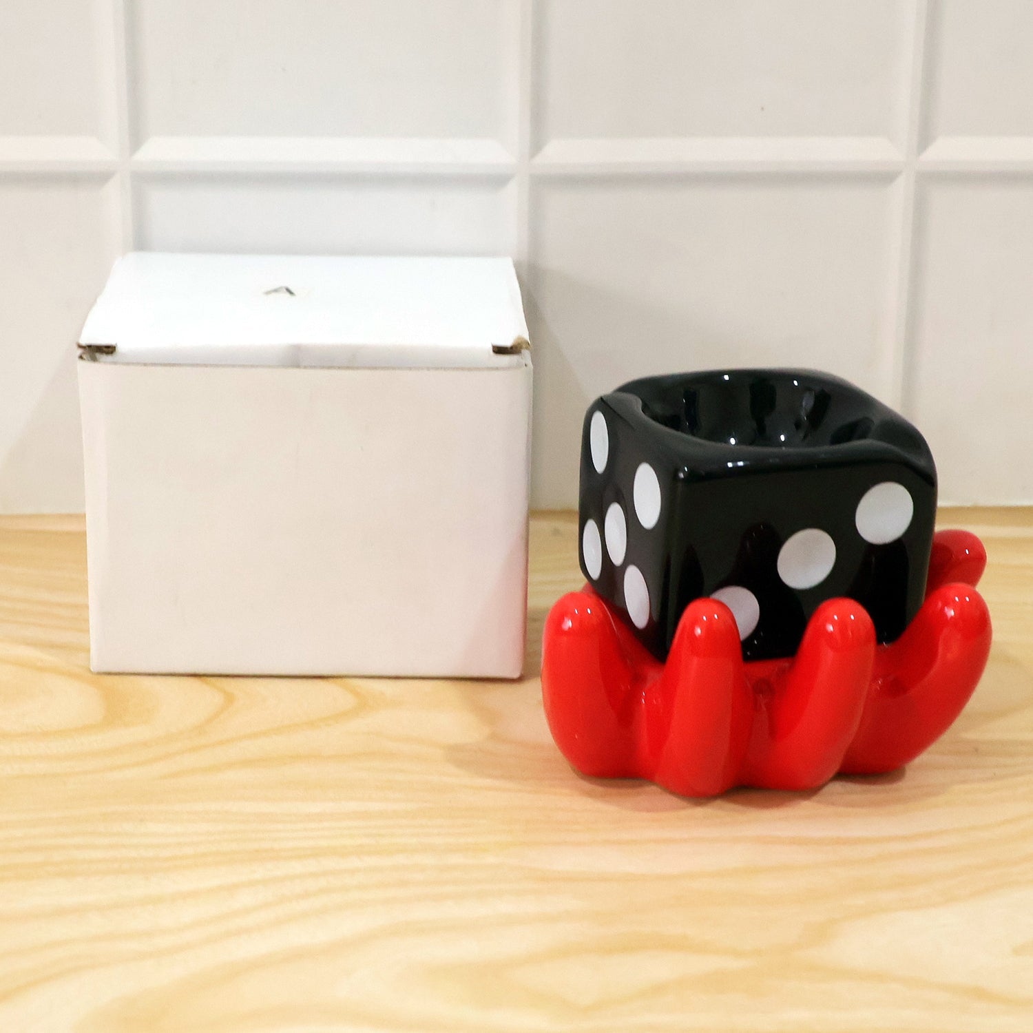heavy duty ceramic ashtray stylish design bowl