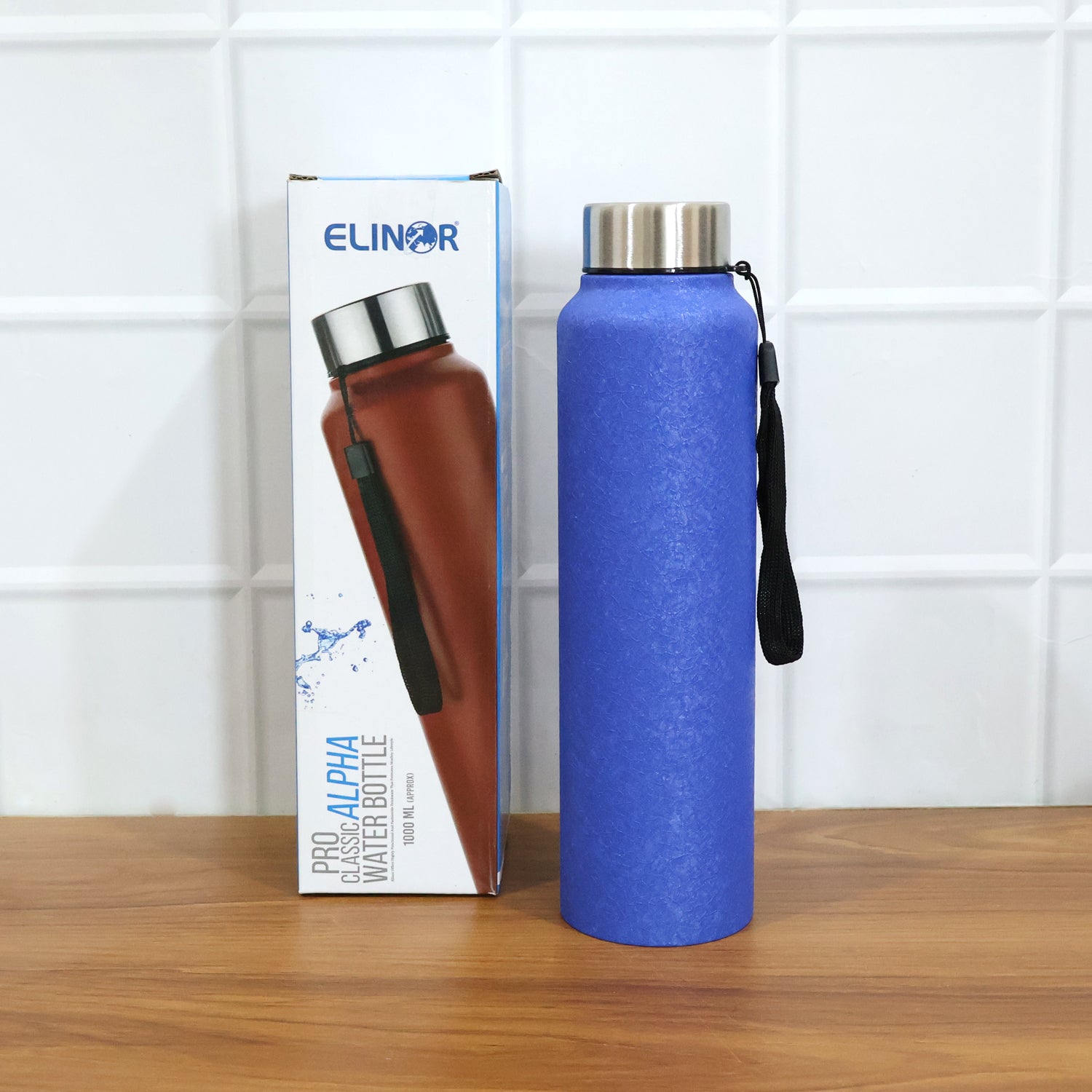 Durable and Lightweight Stainless Steel Water Bottle in Blue