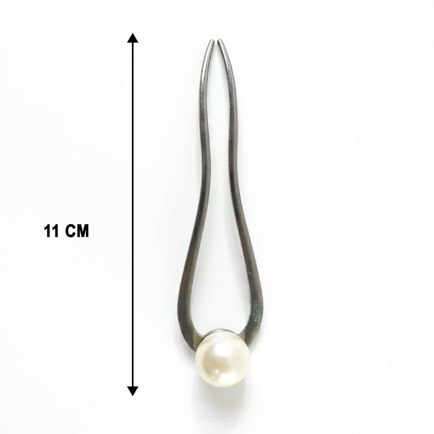 Minimalist hair pin clip with pearl accent