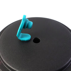 Travel mug with secure lid to prevent spills