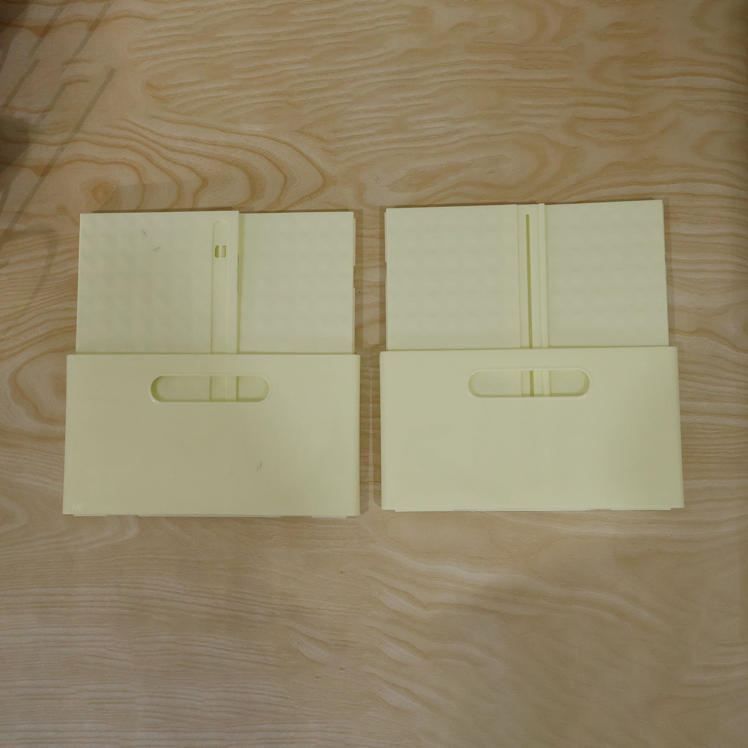 Live photo of foldable collapsible storage crate