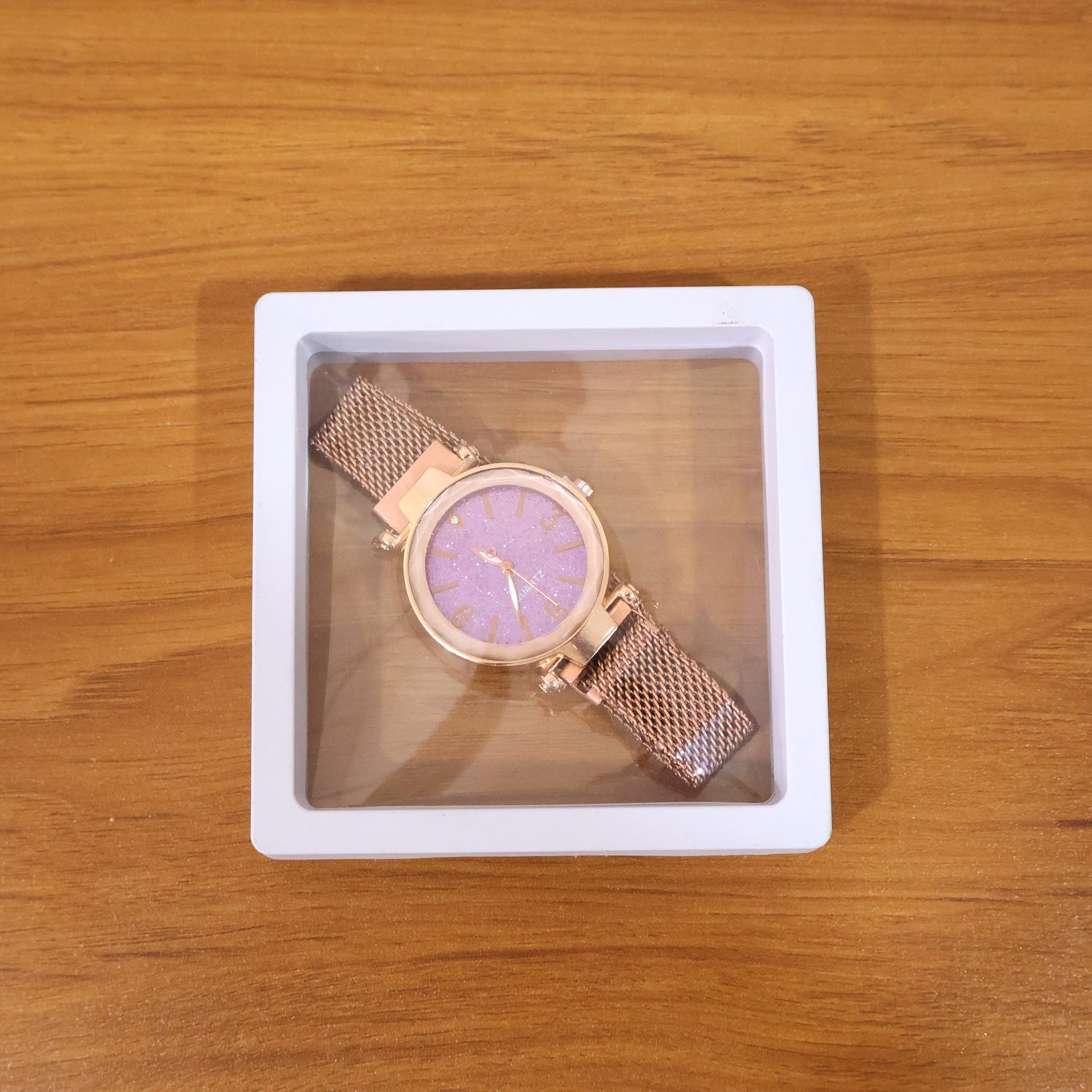 Elegant Women’s Analog Wrist Watch with Display Box