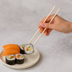 Natural bamboo barbecue skewers 20cm length for grilling.