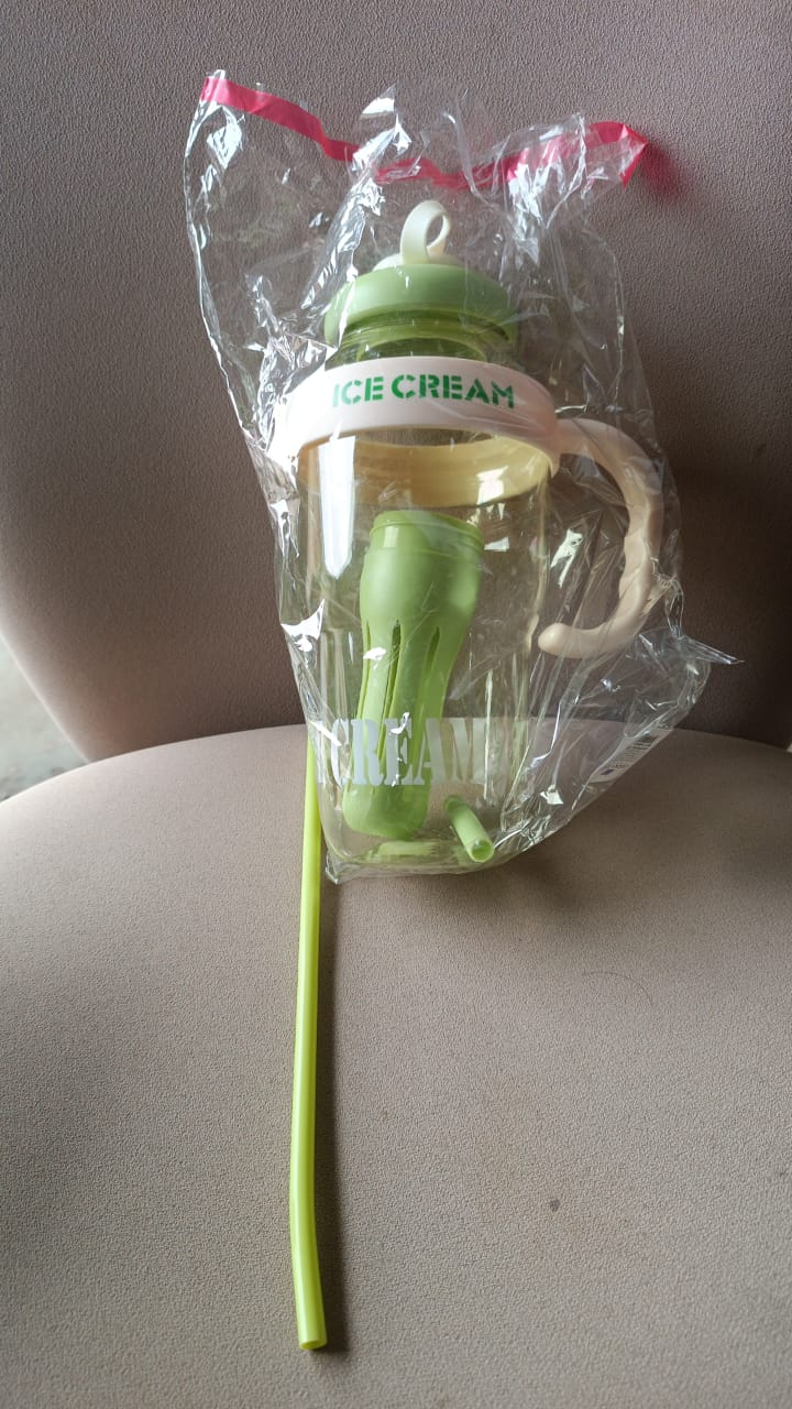 DeoDap 1300ML Cute Ice Bottle - main