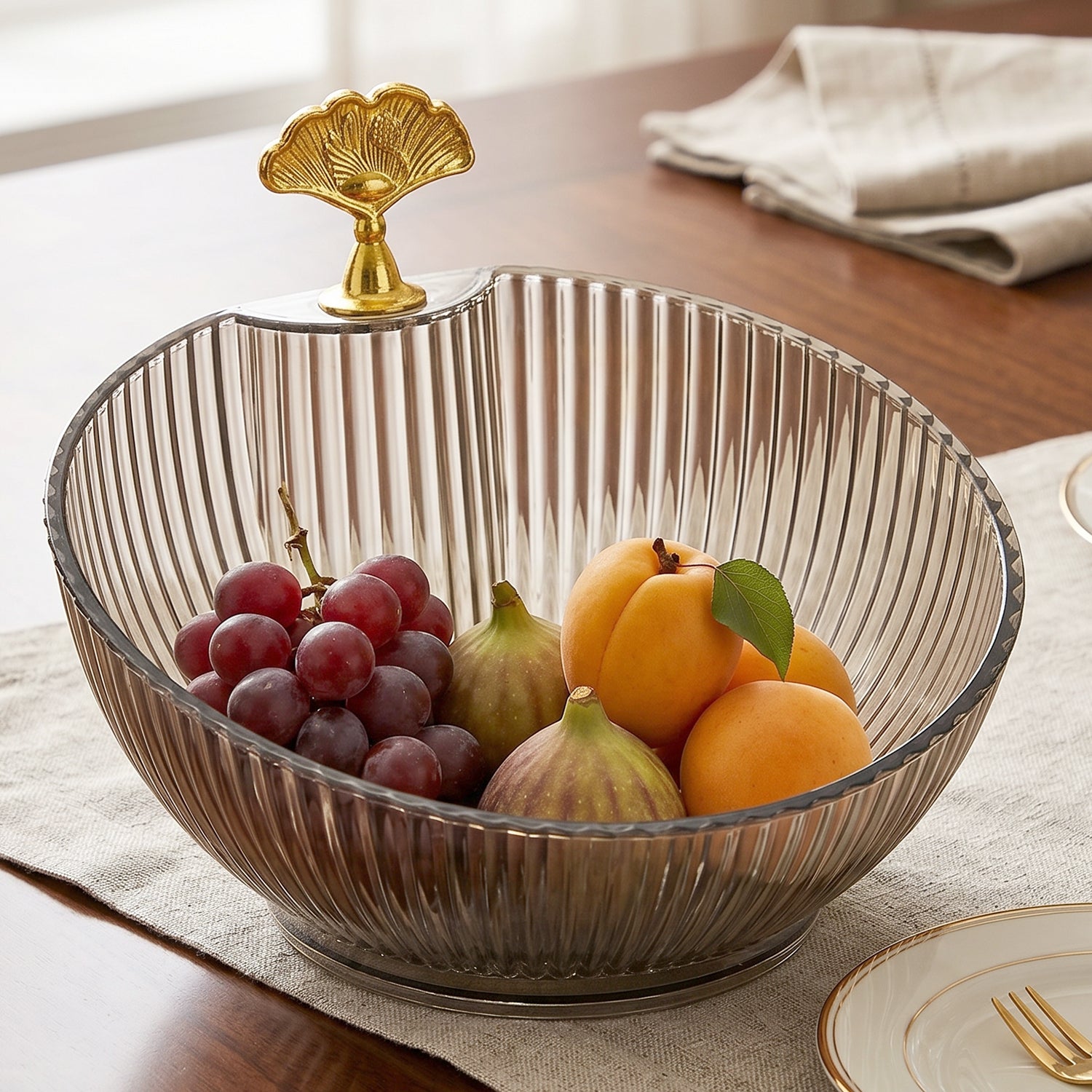 Decorative bowl serving use