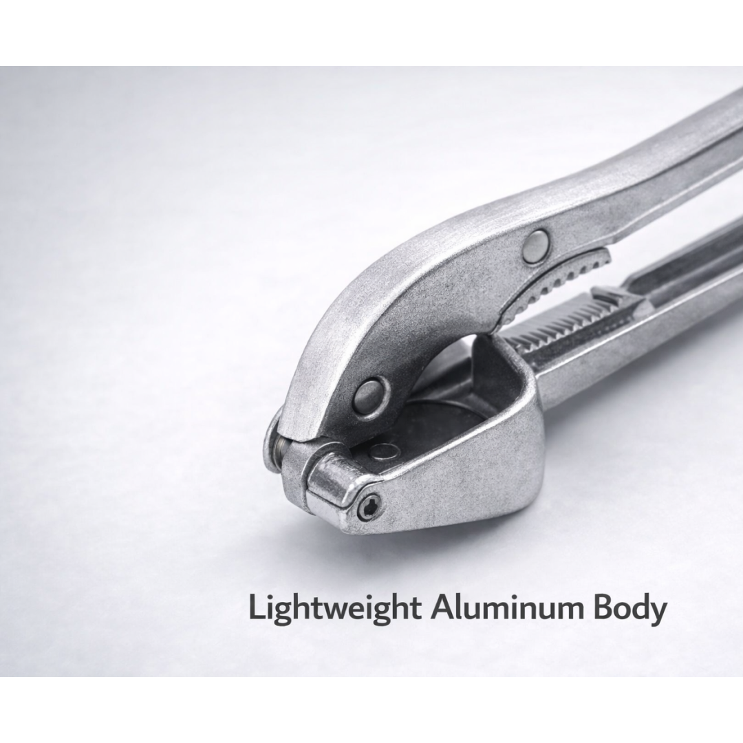 Garlic press tool with ergonomic design