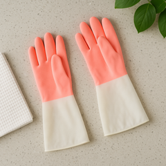 Anti-slip textured palm of cleaning gloves