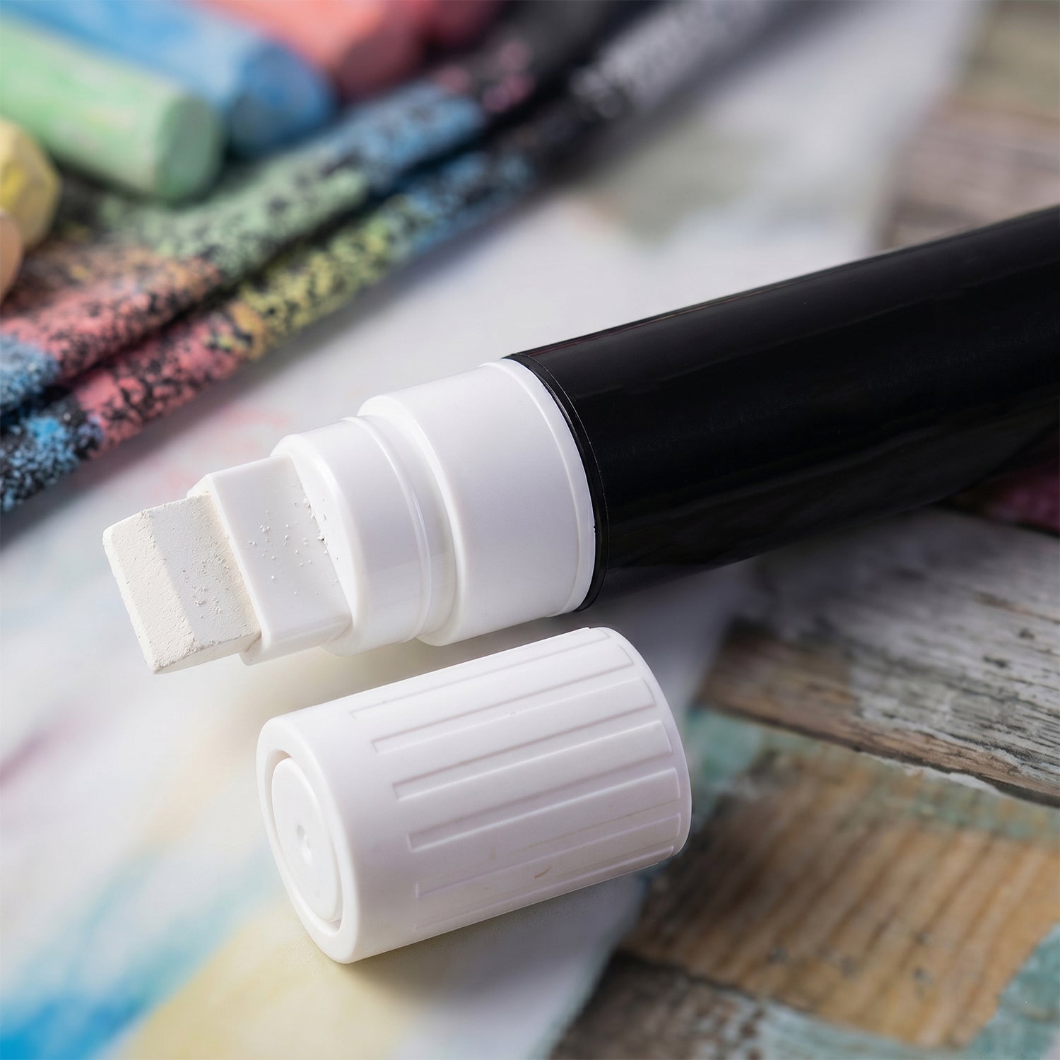 Erasable chalk marker board