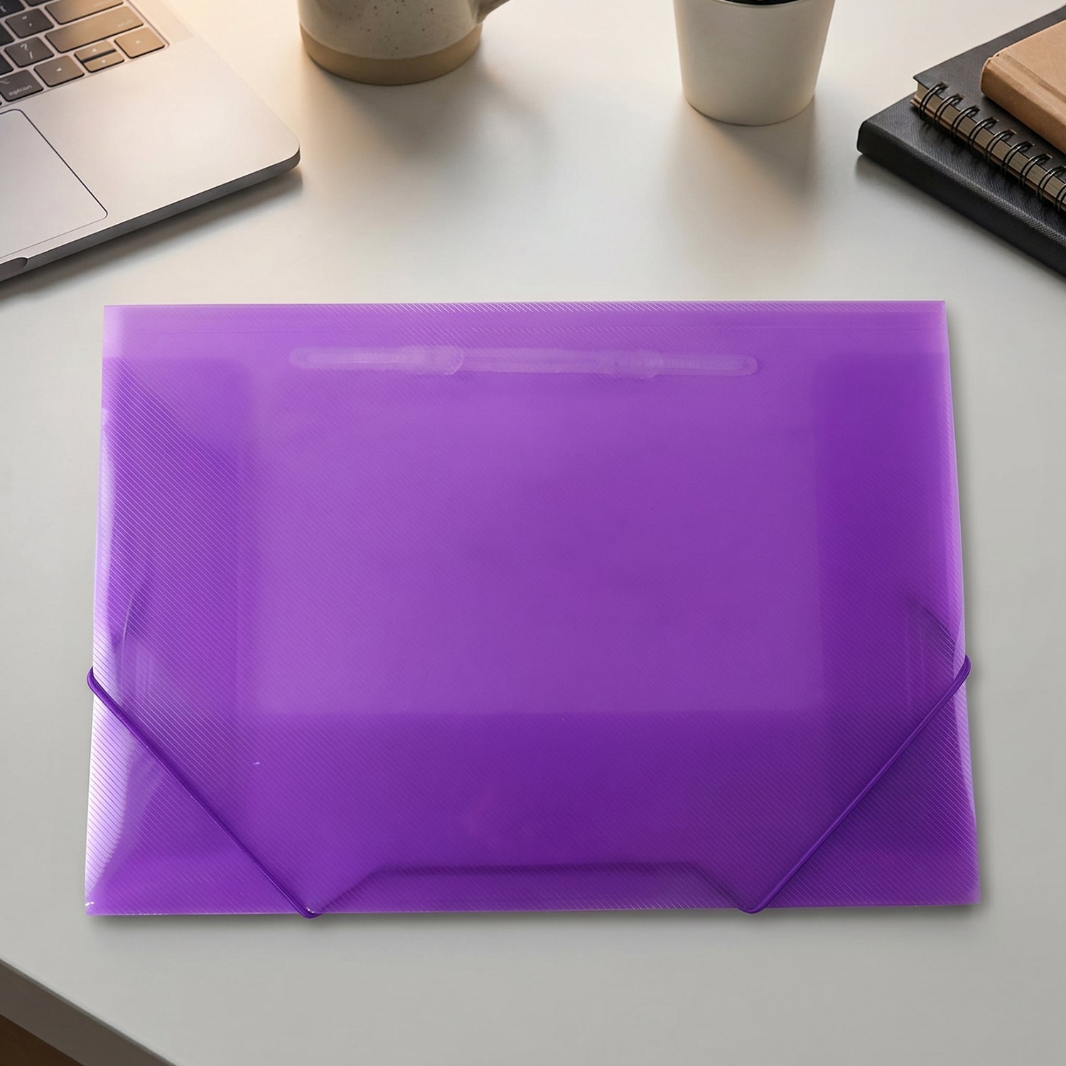 Document folder closure detail