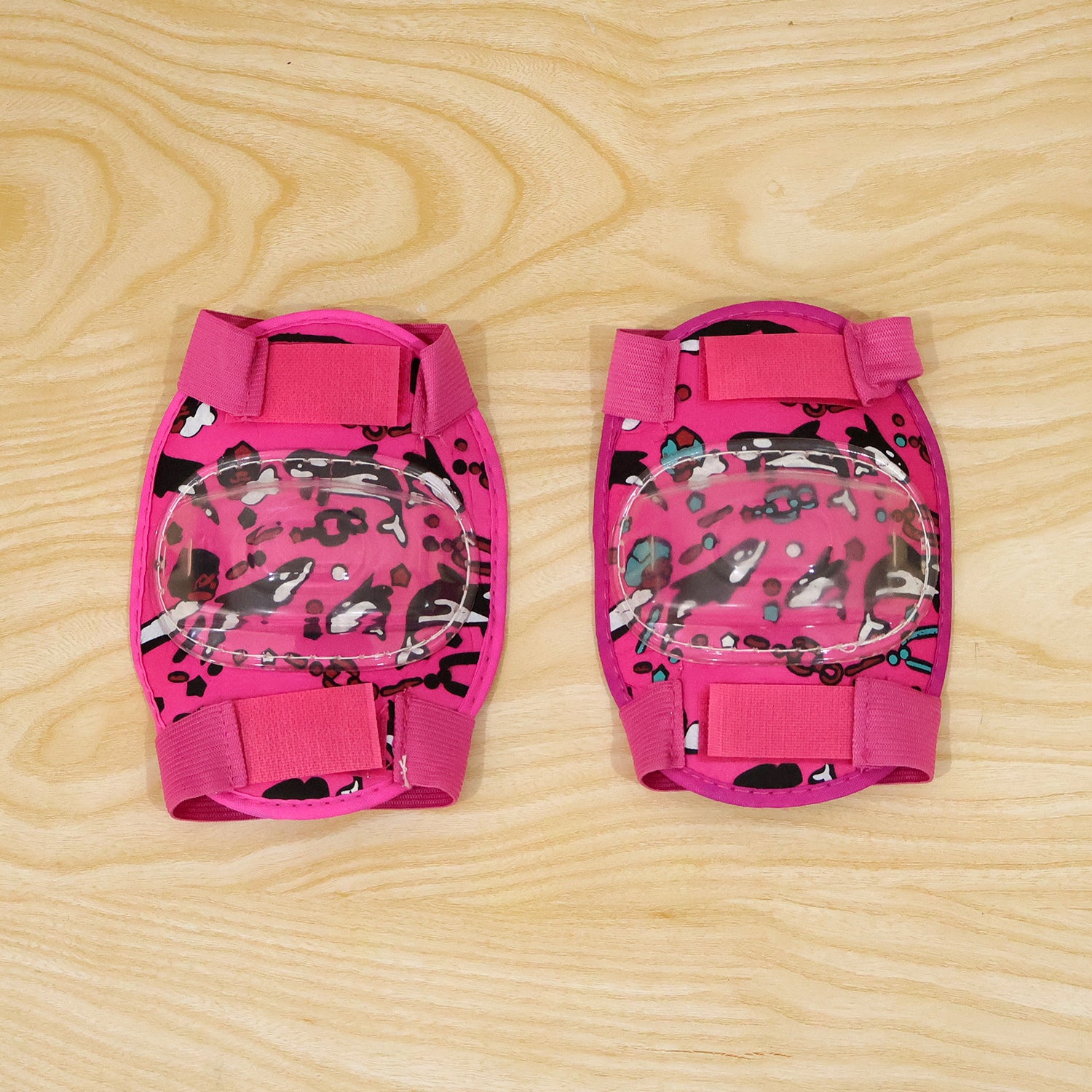 Kids knee pads wearing use
