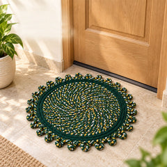 Round decorative braided floor mat looped