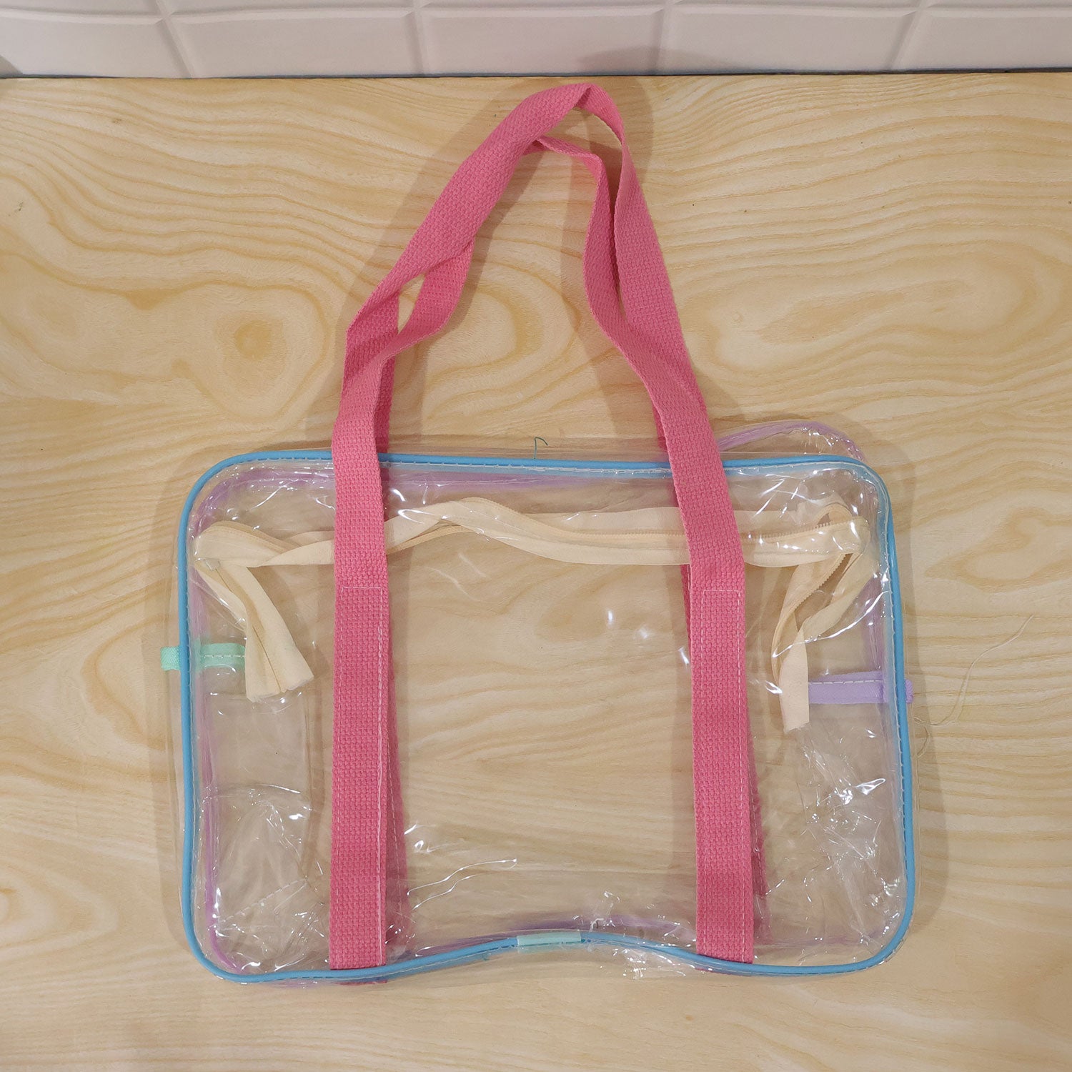 PVC tote bag carrying use