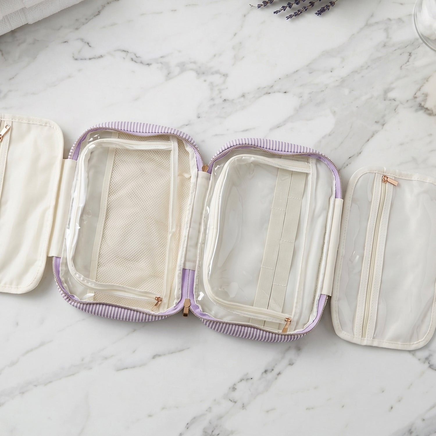 Hanging makeup organizer with striped design