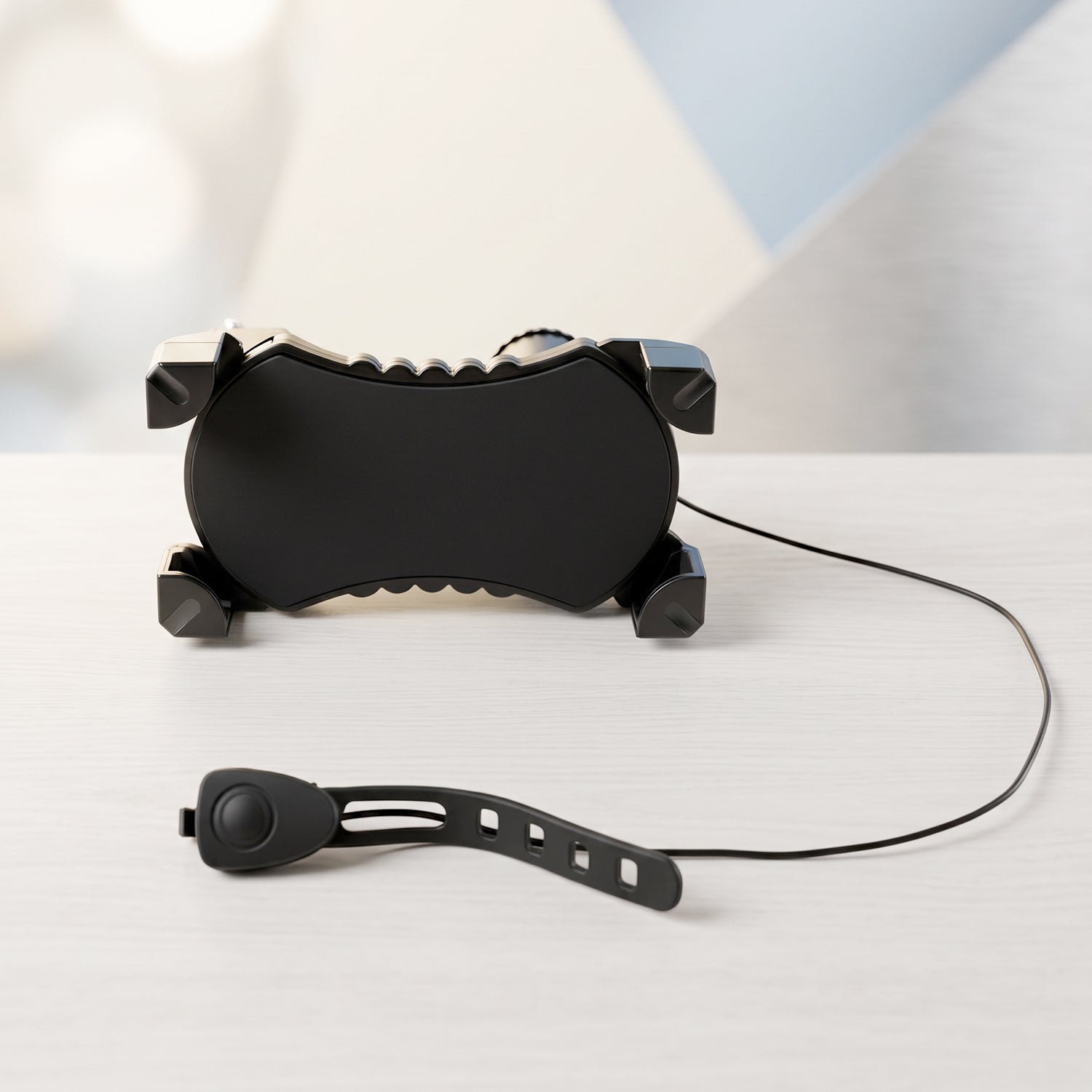 Close up of the phone clamp and grip pads