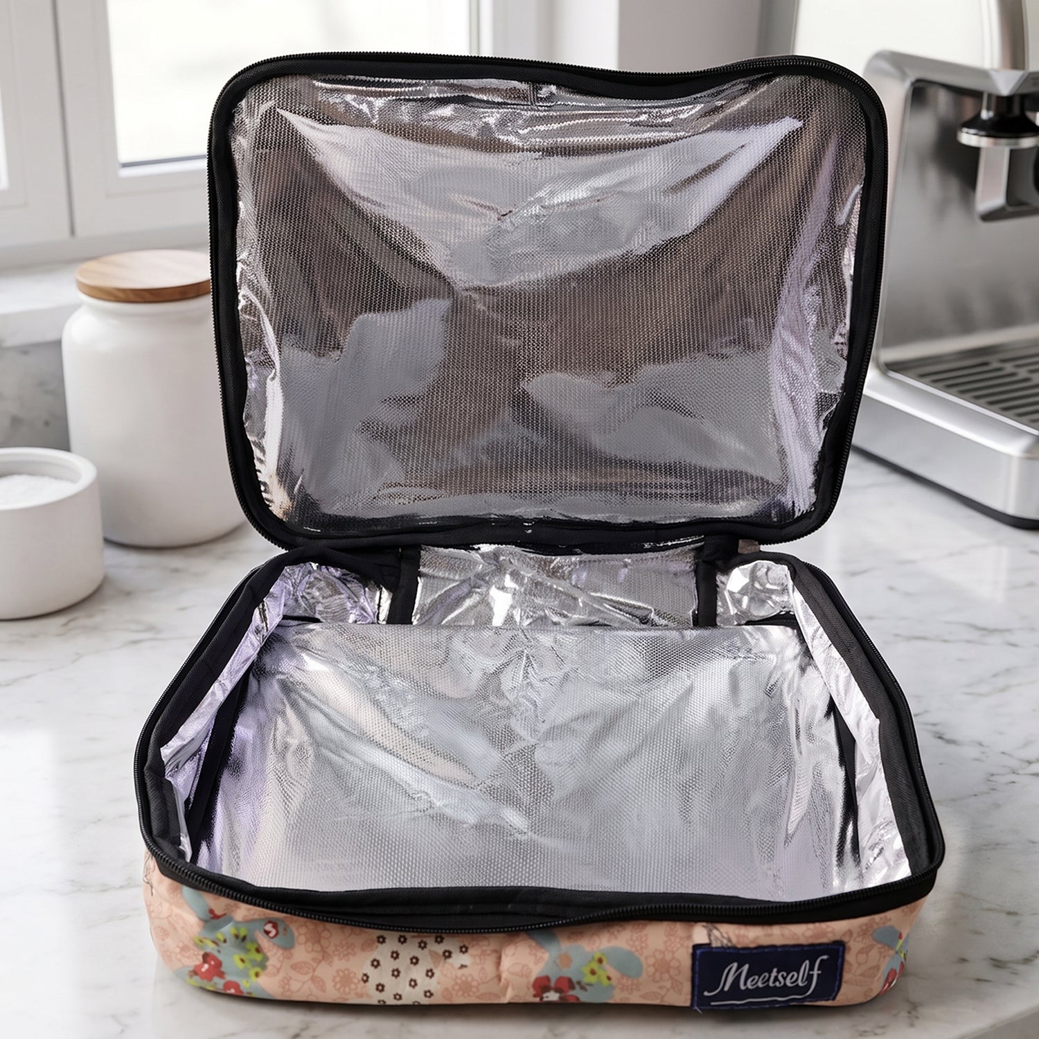 Organizer bag luggage use