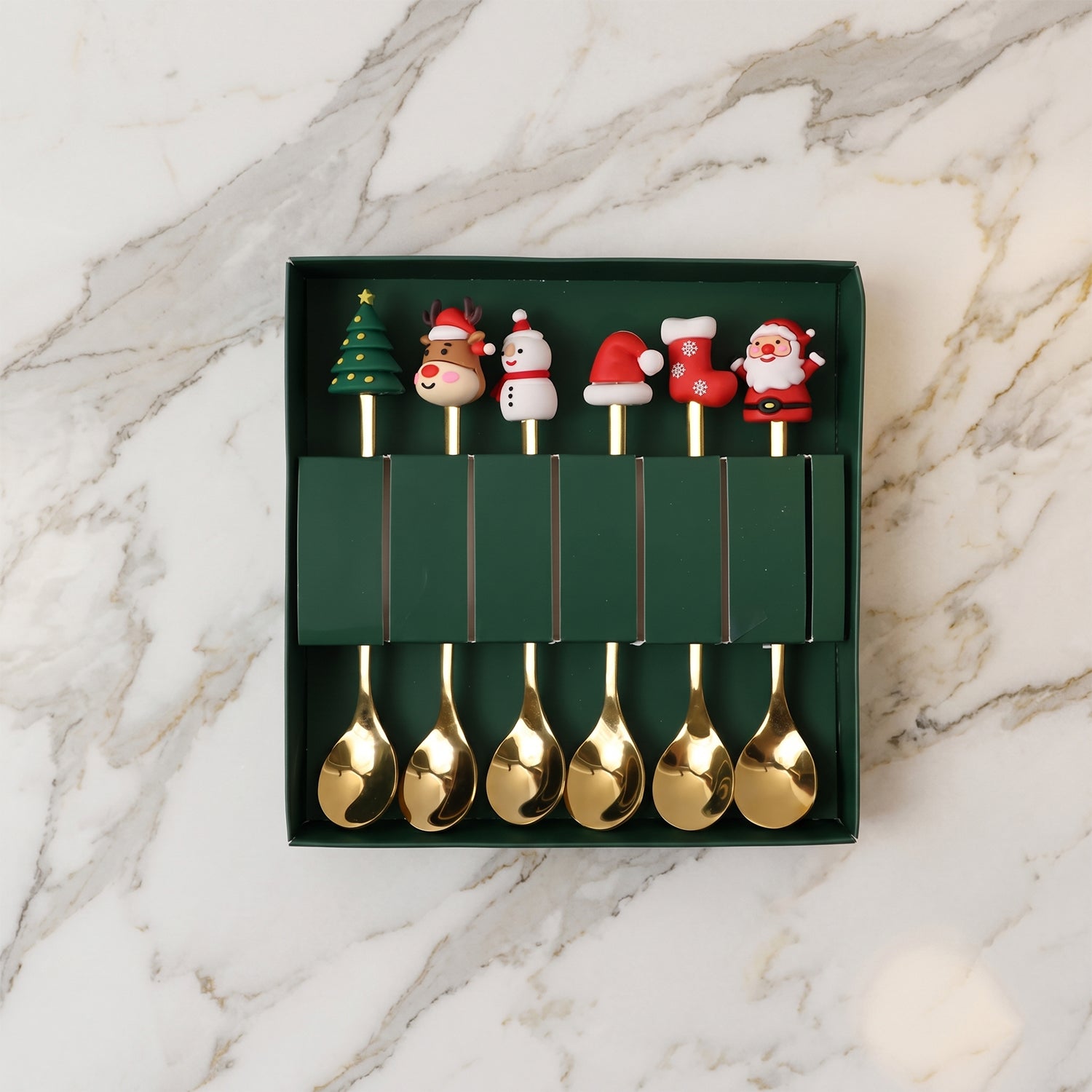 Cartoon golden spoon detail